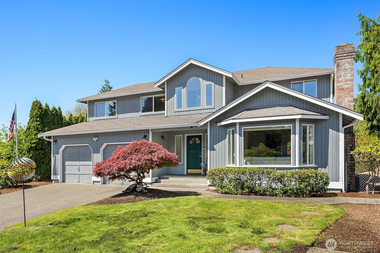 Renton, WA 98059 | 3 beds| 2.5 baths| $895,000